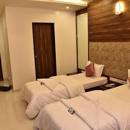 Hotel Comfort Bharuch Luaran gambar