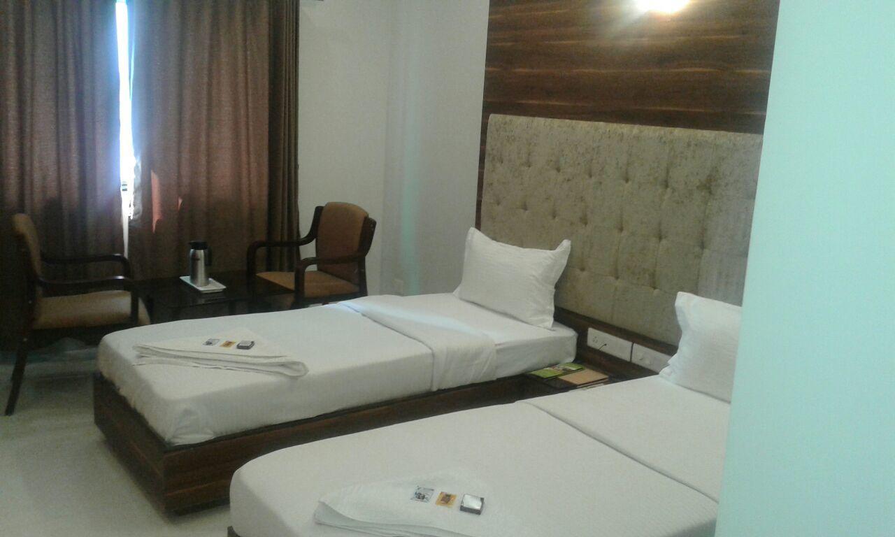 Hotel Comfort Bharuch Luaran gambar
