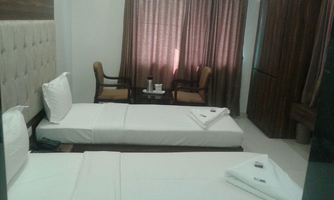 Hotel Comfort Bharuch Luaran gambar