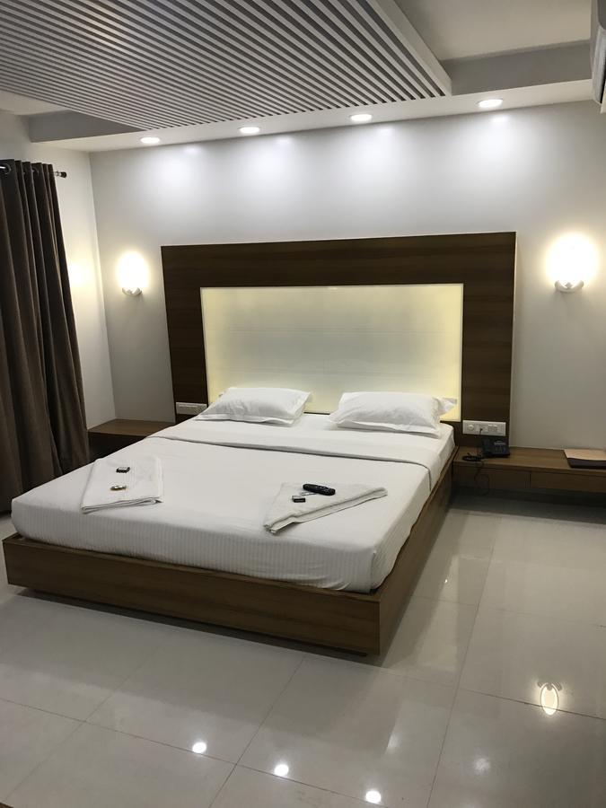 Hotel Comfort Bharuch Luaran gambar