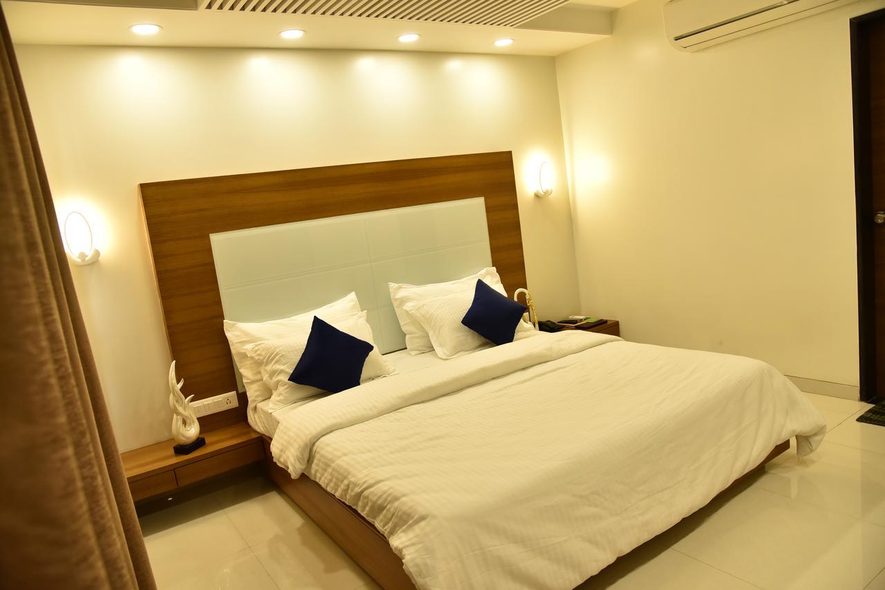 Hotel Comfort Bharuch Luaran gambar
